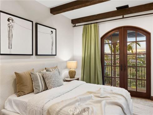445 Isabella Ter , Corona del Mar, CA