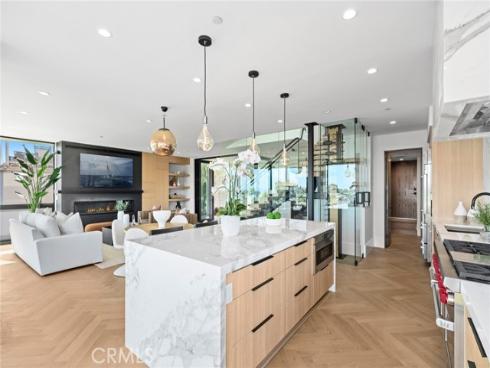 504 Hazel Drive, Corona del Mar, CA