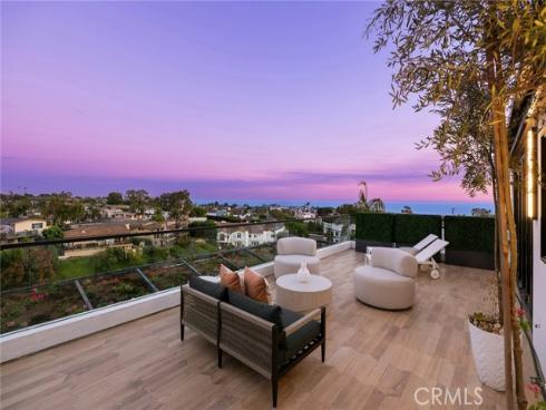 504 Hazel Drive, Corona del Mar, CA