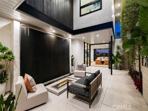 504 Hazel Drive, Corona del Mar, CA