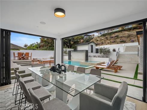 919 Sandcastle Drive, Corona del Mar, CA