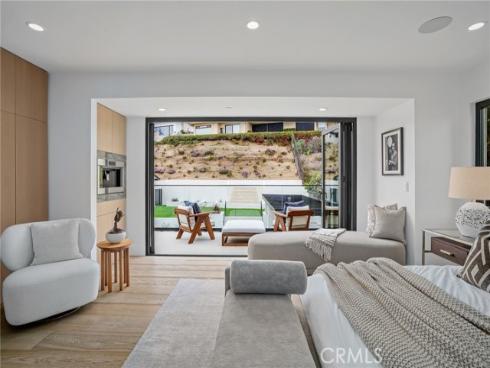 919 Sandcastle Drive, Corona del Mar, CA