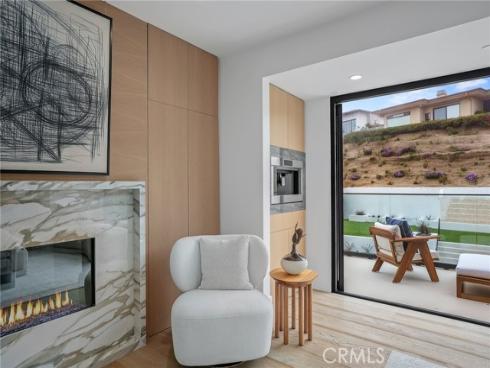 919 Sandcastle Drive, Corona del Mar, CA