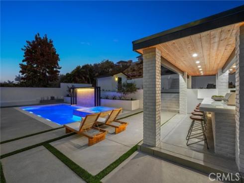 919 Sandcastle Drive, Corona del Mar, CA