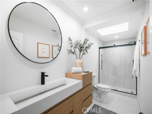 10 Maritime Drive, Corona del Mar, CA