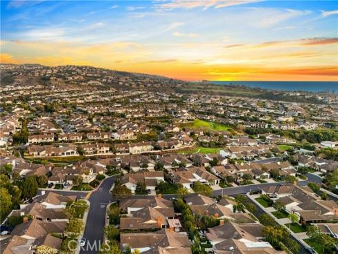 10 Maritime Drive, Corona del Mar, CA