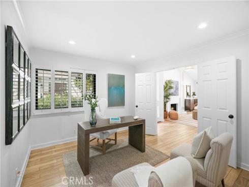 10 Maritime Drive, Corona del Mar, CA