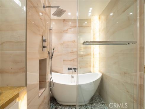 2525 Ocean 1C Boulevard, Corona del Mar, CA