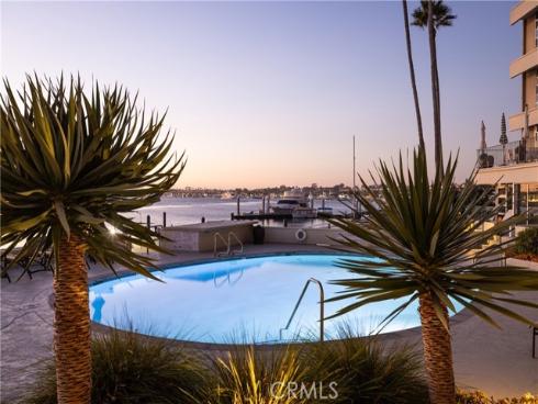2525 Ocean 1C Boulevard, Corona del Mar, CA