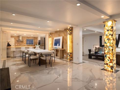 2525 Ocean 1C Boulevard, Corona del Mar, CA