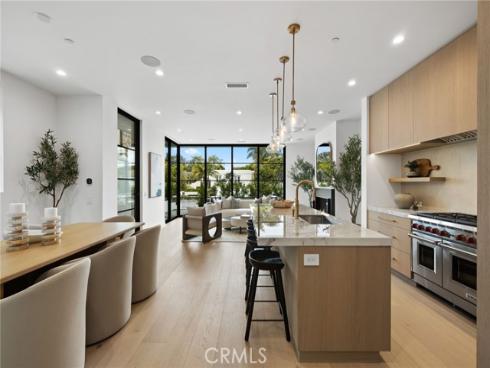 506 Avocado Avenue, Corona del Mar, CA