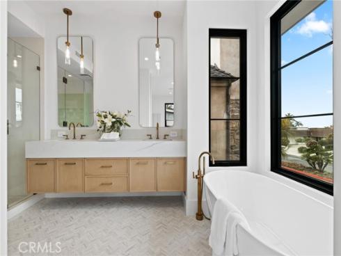 506 Avocado Avenue, Corona del Mar, CA