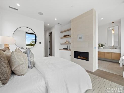 506 Avocado Avenue, Corona del Mar, CA