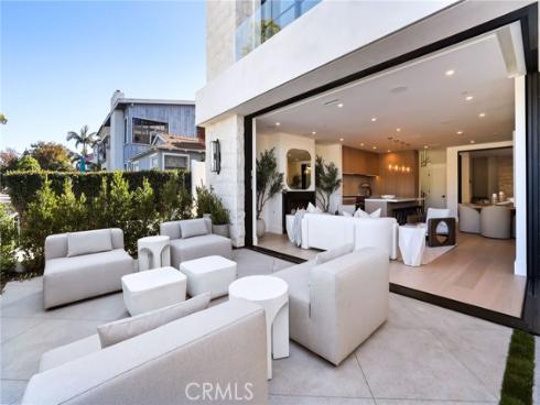 506 Avocado Avenue, Corona del Mar, CA