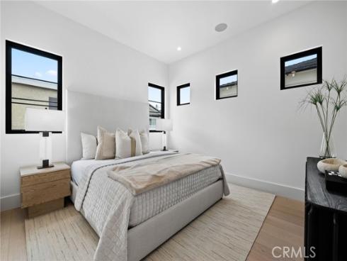 506 Avocado Avenue, Corona del Mar, CA