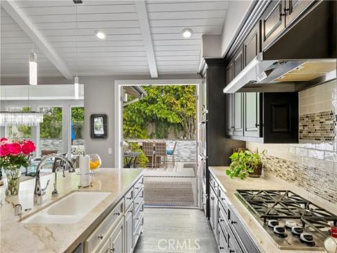 18  Jetty   Drive, Corona del Mar, CA