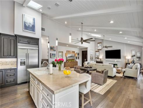 18  Jetty   Drive, Corona del Mar, CA