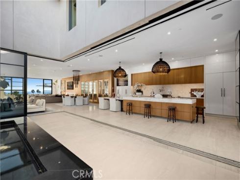 2914 Ocean Boulevard, Corona del Mar, CA