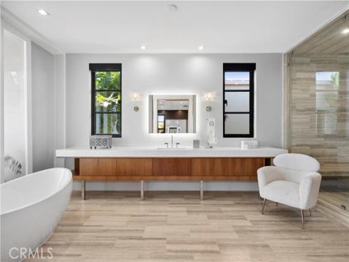 2914 Ocean Boulevard, Corona del Mar, CA