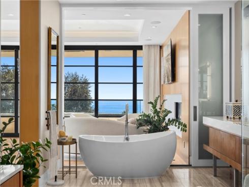 2914 Ocean Boulevard, Corona del Mar, CA