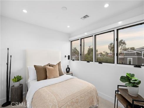 701  Poppy   Avenue, Corona del Mar, CA