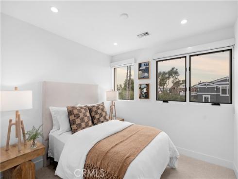 701  Poppy   Avenue, Corona del Mar, CA