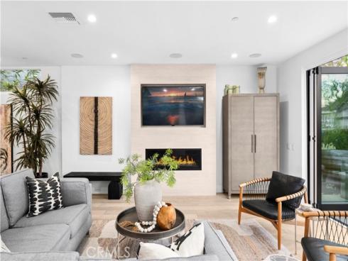 701  Poppy   Avenue, Corona del Mar, CA