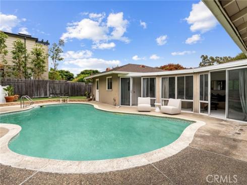 251 Driftwood Road, Corona del Mar, CA