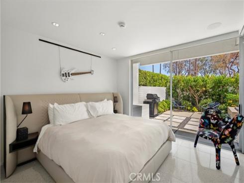 733 Avocado 108 Avenue, Corona del Mar, CA