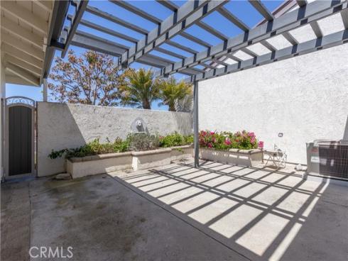 48 White Water Drive, Corona del Mar, CA