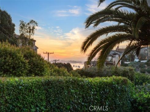 2516 Bayside Drive, Corona del Mar, CA