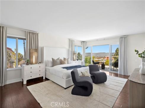66 Drakes Bay Drive, Corona del Mar, CA