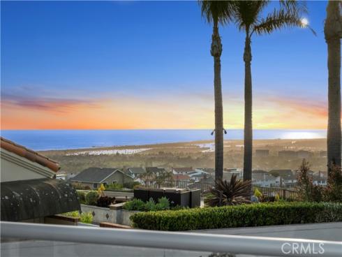66  Drakes Bay   Drive, Corona del Mar, CA