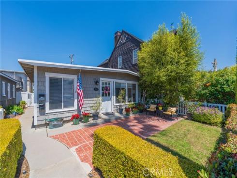 711 Goldenrod Avenue, Corona del Mar, CA