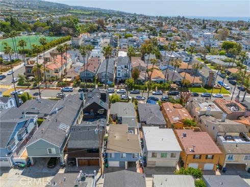 711 Goldenrod Avenue, Corona del Mar, CA