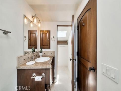 430 Heliotrope Avenue, Corona del Mar, CA