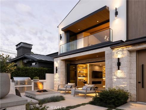 412 Heliotrope Avenue, Corona del Mar, CA