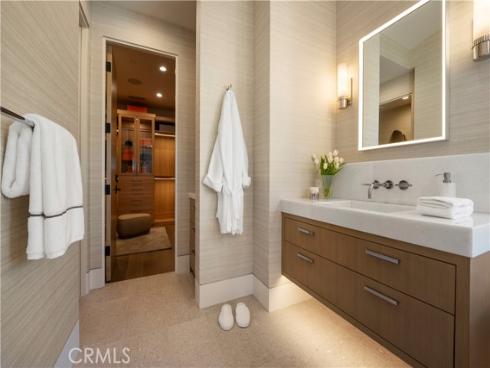 412 Heliotrope Avenue, Corona del Mar, CA