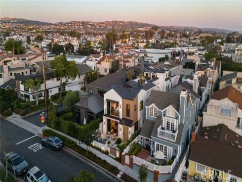 412 Heliotrope Avenue, Corona del Mar, CA