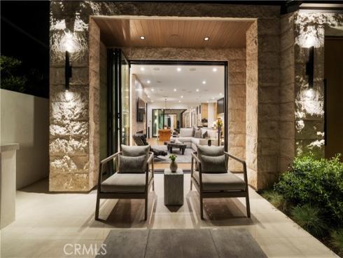 412 Heliotrope Avenue, Corona del Mar, CA