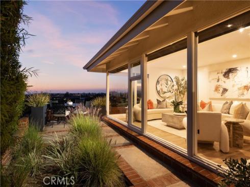 1007 White Sails Way, Corona del Mar, CA