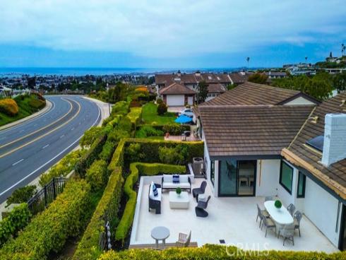 10 White Water Drive, Corona del Mar, CA