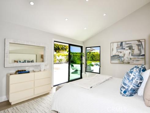 10 White Water Drive, Corona del Mar, CA