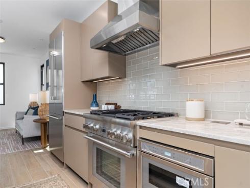 507 Marguerite Avenue, Corona del Mar, CA