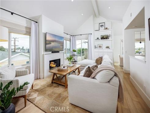 423 Poppy Avenue, Corona del Mar, CA