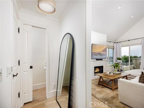 423 Poppy Avenue, Corona del Mar, CA