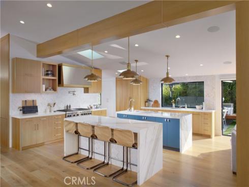 333 Milford Drive, Corona del Mar, CA