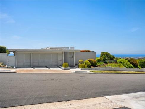 2701 Windover Drive, Corona del Mar, CA