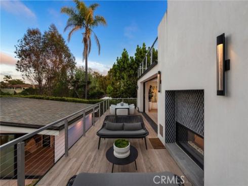 552 Seaward Rd , Corona del Mar, CA