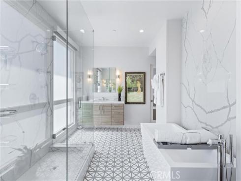 552 Seaward Rd , Corona del Mar, CA